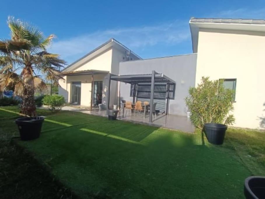 Villa Des Rives Du Tarn Avec Jacuzzi Montans 外观 照片