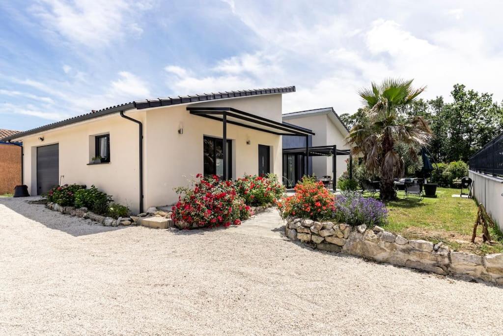 Villa Des Rives Du Tarn Avec Jacuzzi Montans 外观 照片